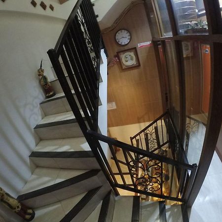 The Cabin Hotel Gandekan Jogjakarta Buitenkant foto