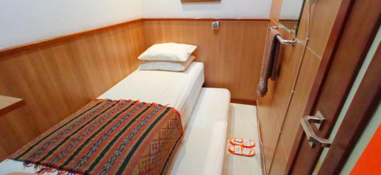 The Cabin Hotel Gandekan Jogjakarta Buitenkant foto