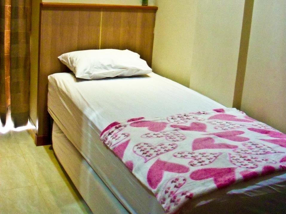The Cabin Hotel Gandekan Jogjakarta Buitenkant foto