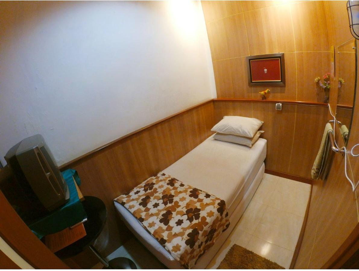 The Cabin Hotel Gandekan Jogjakarta Buitenkant foto