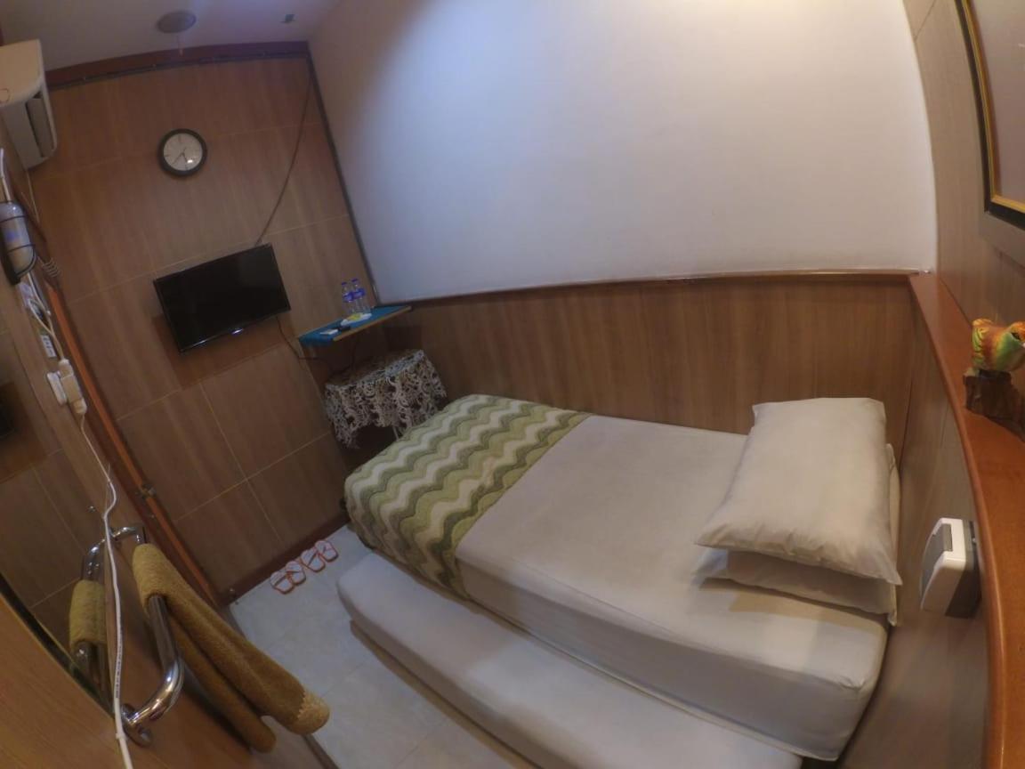 The Cabin Hotel Gandekan Jogjakarta Buitenkant foto